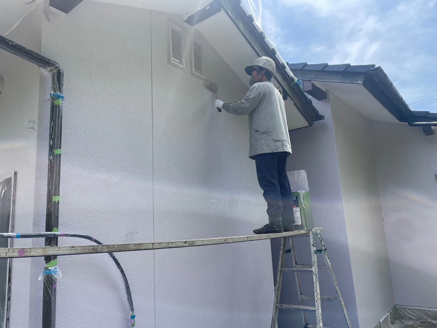 【熊本市】北区　住宅の外壁塗装を行っております！！